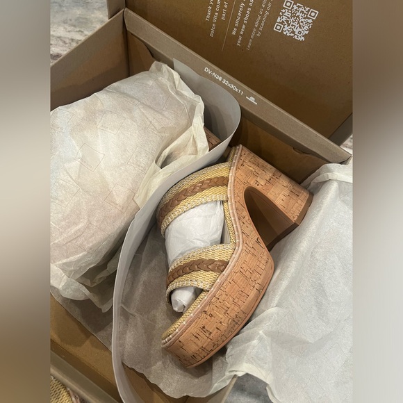 Dolce Vita Whim Platform Sandals Honey Raffia - Picture 3 of 7